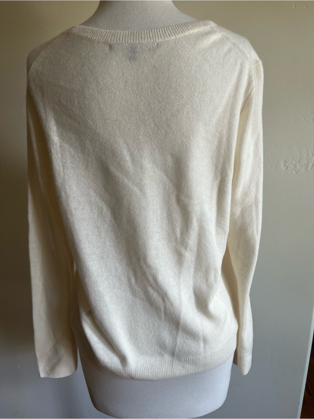 Quince Mongolian Sustainably Sourced Natural Cashmere Crewneck Sweater Ivory - Picture 5 of 9